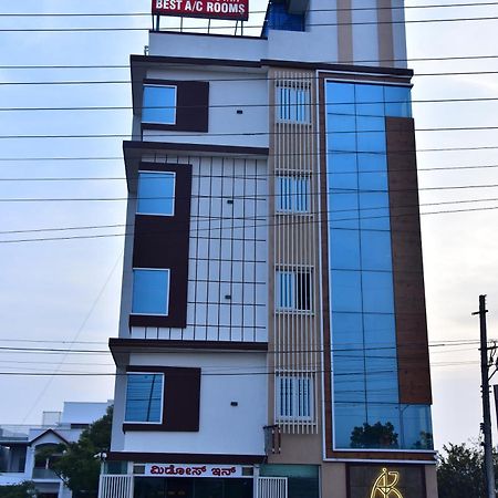 Meadows Inn Mysore Exteriör bild