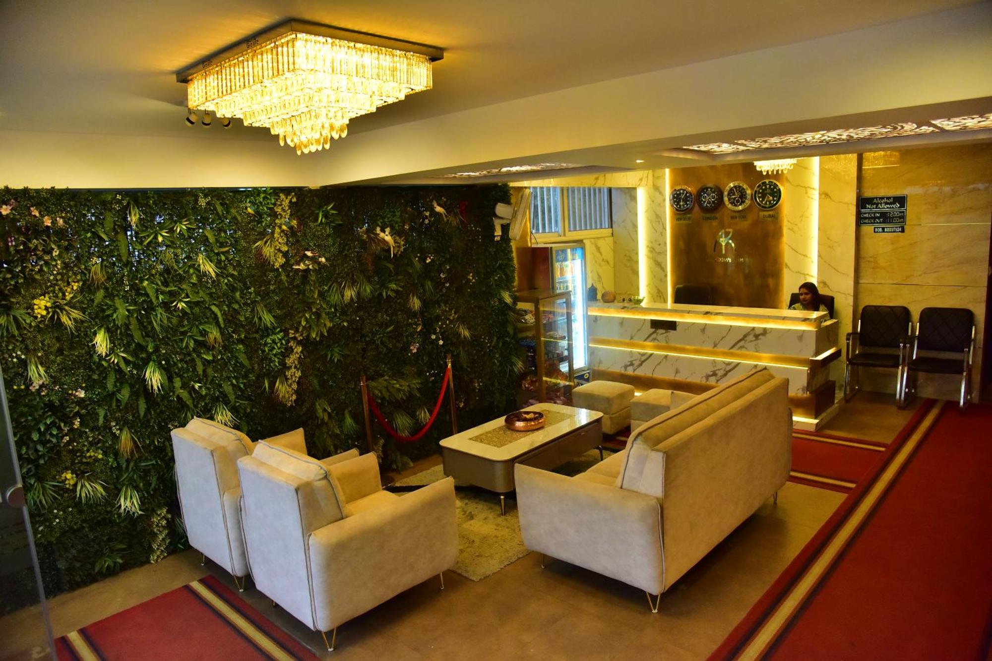 Meadows Inn Mysore Exteriör bild